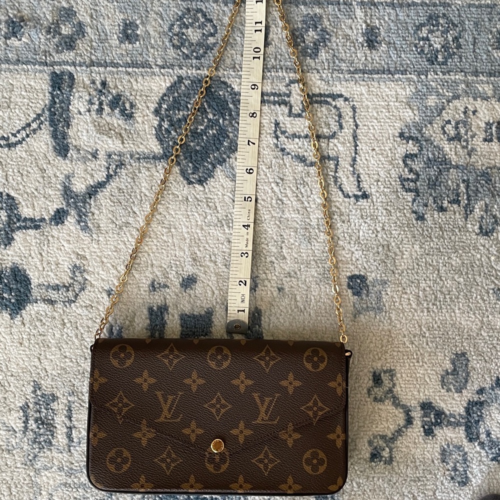 Louis Vuitton Monogram Felicie Pochette - Picture 6 of 10